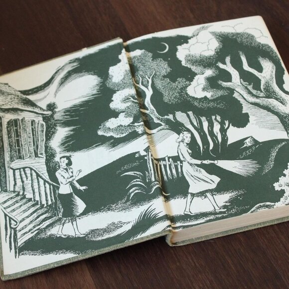 Vintage 1940s Book, "The Dana Girls Mystery Stories, The Clue of the Rusty Key", - Picture 5 of 10